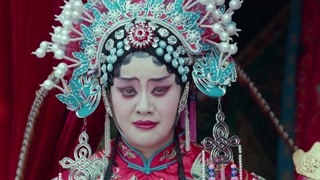 《兰桐花开》陈新豫当众跪地向王大翠求婚  王大翠含泪答应