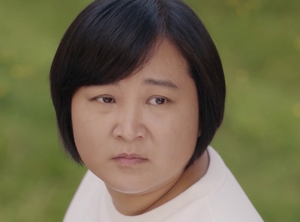 《你好，李煥英》正在熱映，賈曉玲老爸終于“千呼萬喚始出來”驚喜亮相！