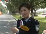 《錦繡花園 》探班 春妮 演騎警感覺非常好 新浪娛樂0318