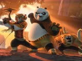 《功夫熊猫2》片段：孔雀王炮轰熊猫阿宝，高楼崩塌，场面震撼