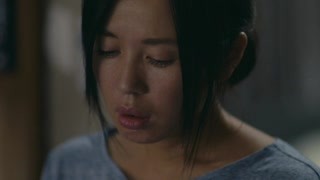 女子發現老公出軌的視頻  淡定的化好妝出門鬼混去了