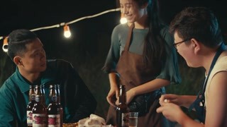 晃过上帝之重返街头：莫非烧烤摊遇老友 大家早已结婚生子
