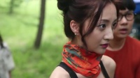 美女身材凹凸有致，摄影师特写引发遐想