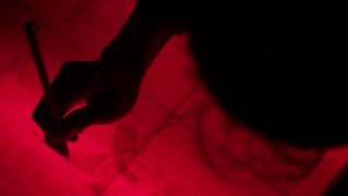 穿在身上的中国：古老村落寻找中国传统服饰 六人合力完成制作