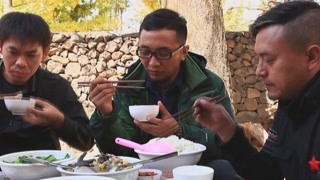 黄大姐的白果炖鸡 这才是真正的心灵鸡汤