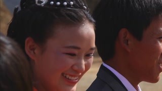 如此盛大的婚礼也只有云南才看得到了  寥寥炊烟好生热闹