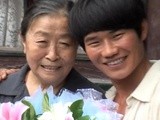 张少华新剧片场庆生 与张嘎再合作甘当绿叶