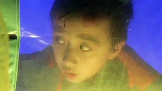 成龍這下要被淹死了