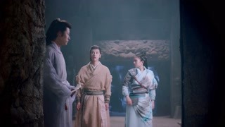 柳隨風(fēng)轉(zhuǎn)動(dòng)機(jī)關(guān)打開地宮大石門 你們后面有人
