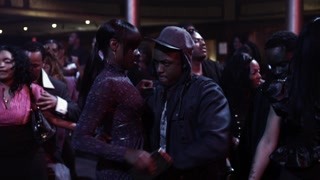 返校聚會上撩妹失敗 被DJdiss
