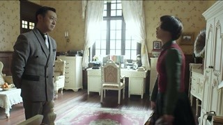 楊景修及時發現了電臺的暴露，跑去追問妹妹？