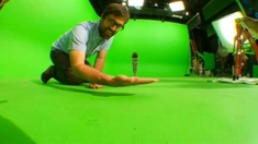 紳士布朗科 網絡宣傳片"Fun With Green Screen"