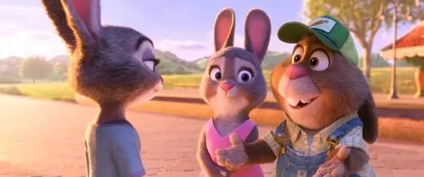 疯狂猜图蓝剑红剑_疯狂猜图电影电视城市月亮四个小动物是什么答案(3)