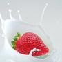 甜甜的草莓牛奶