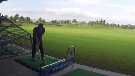 绿城高标准的高尔夫球场