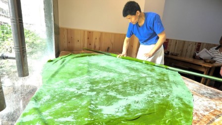 吃货老外来到网红城市西安 为了美食也要留在中国