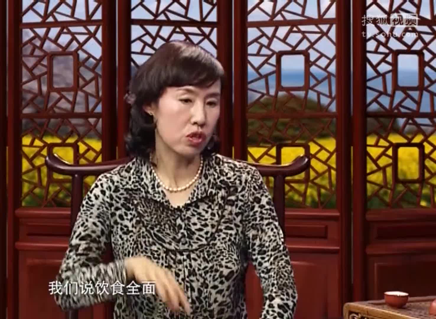 【国医微视】吃什么样午餐，下午才不困？