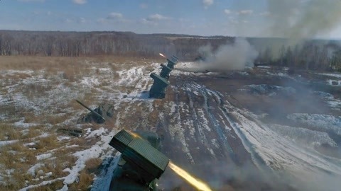 俄远火前线秒射百枚火箭