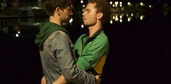 《同船爱歌》全集-高清电影完整版