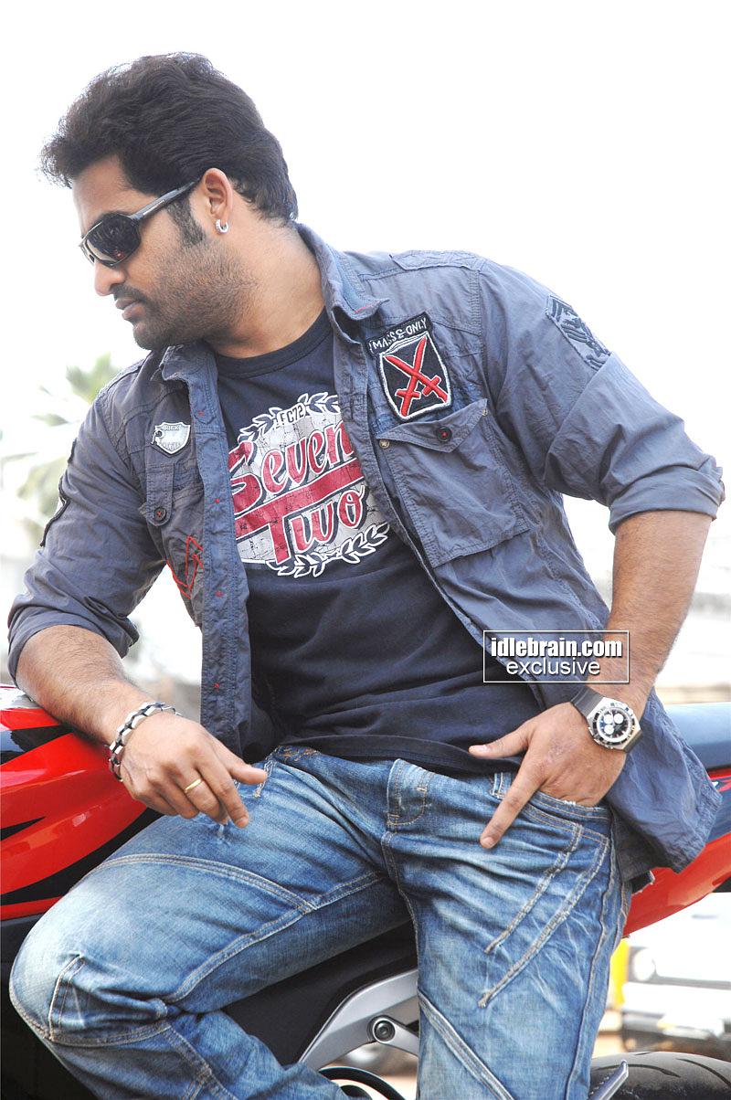 《假戏真做阖家欢》-高清电影