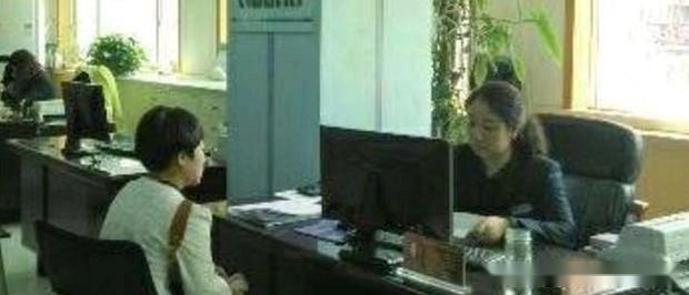 大批失业的美籍华人：这笔账怎么算？