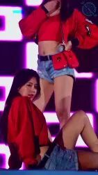 [图]161013 AOA 短裙 Miniskirt 金澯美