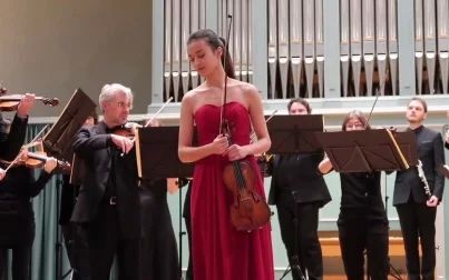 [图]【古典音乐】莫扎特 第3小提琴协奏曲 第二乐章丨Sumina Studer