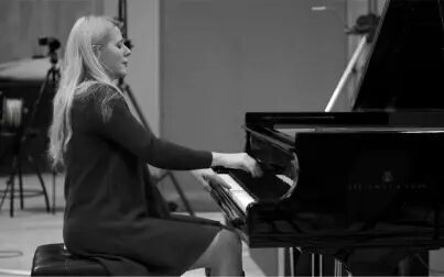 [图]Valentina Lisitsa & 贝多芬-降A大调第十二钢琴奏鸣曲 Beethoven ...