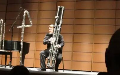 [图]【倍低音长笛】Peter Sheridan plays the SubContra Bass Flute