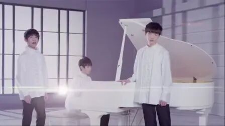 [图]《样YOUNG》 MV 2015.04