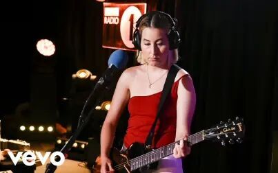 [图][翻唱]Lil Nas X- Panini (cover by HAIM ) in the Live Lounge