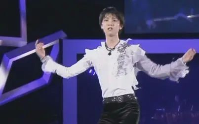 [图]【高清】羽生结弦2013 Art on Ice 冰演 true love