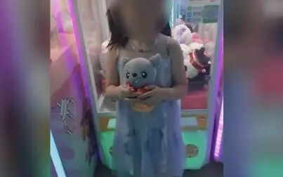 [图]10岁女童疑遭校园暴力患抑郁欲轻生,老师:不存在,只是小孩之间的...