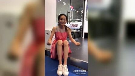 [图]美女跳舞了