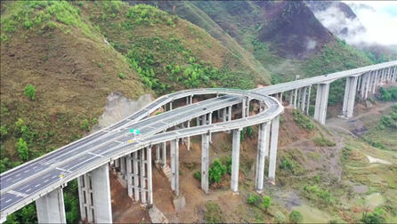 [图]贵州发现一条高速公路,居然可以掉头,这样的设计你见过吗?