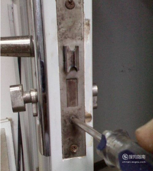 门锁的锁芯,锁体更换图解