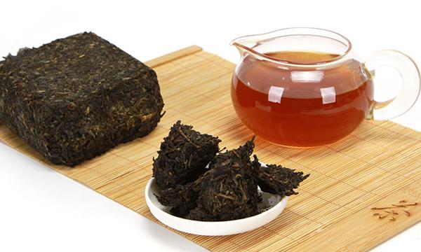 黑茶的功效与作用有哪些禁忌呢
