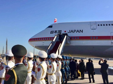 日本首相安倍晋三结束对华访问 乘机回国(5) 第5页