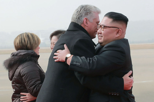 古巴领导人首访朝鲜 金正恩亲自前往机场迎接 第1页