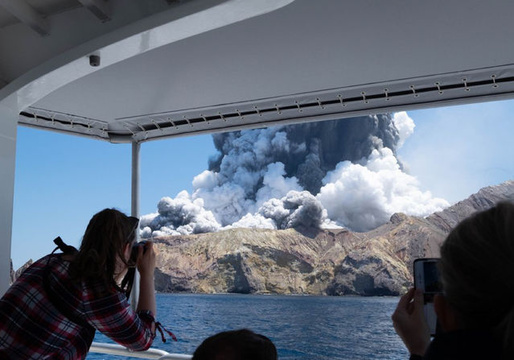 新西兰火山喷发 死伤者含2名中国公民 第1页