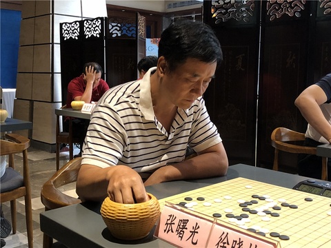 高清-高尔夫围棋第三轮 围棋比赛激烈进行中(10) 第10页