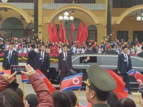 金正恩专列抵达越南边境城市同登火车站(5) 第5页