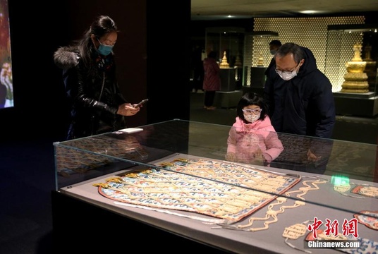 北京:“故宫博物院藏法器展”吸引参观者 第1页
