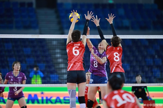 中国女排超级联赛辽宁3-1云南 第1页