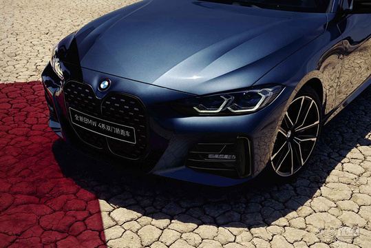 全新BMW 4系双门轿跑车官图(14) 第14页