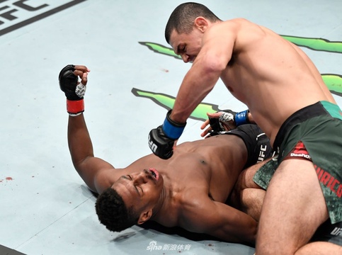 UFC格斗之夜:霍洛威VS凯塔尔精彩集锦(28) 第28页