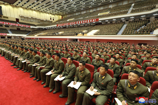 金正恩出席朝鲜人民军连长、连政治指导员大会(7) 第7页