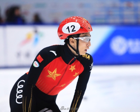 短道速滑国家队选拔赛 男子1000米武大靖夺冠 第1页