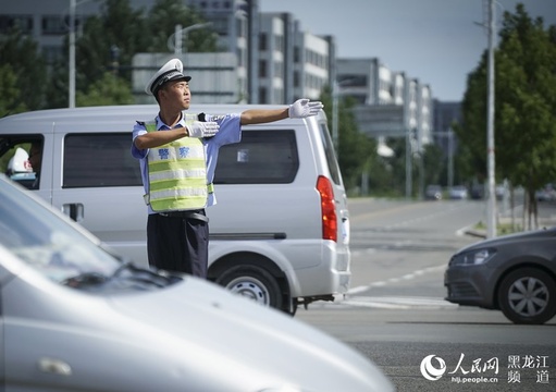 【图说】夏日那些坚守岗位的人们(7) 第7页