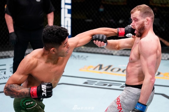 UFC格斗之夜:爱德华兹VS穆罕默德精彩集锦(28) 第28页